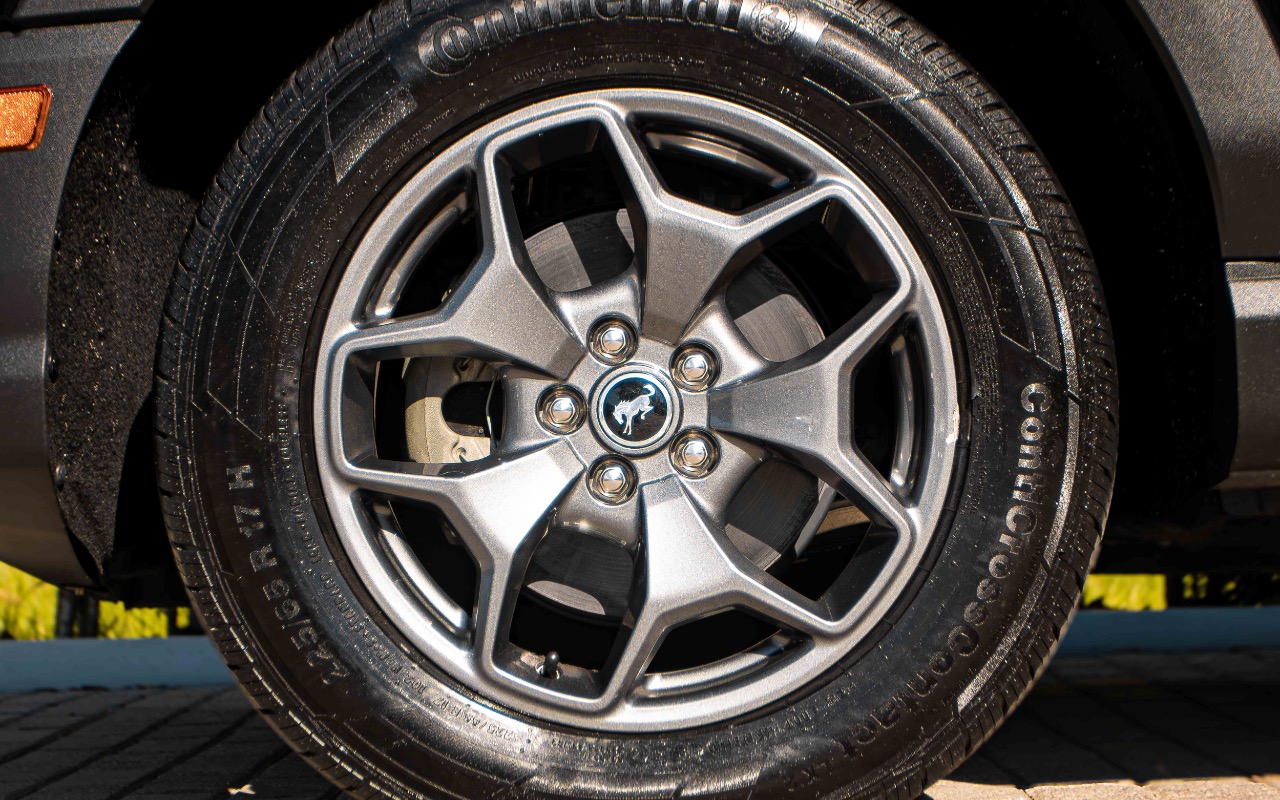 imagem-https://www.socarrao.com.br/sc-vehicle-images-prod/3708141/1788875176609-SU1HXzE2ODYuanBn.jpg