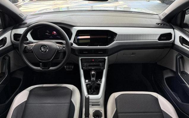 imagem-https://www.socarrao.com.br/sc-vehicle-images-prod/3708147/1788886107412-8392953_8_B_86adb783c2.jpeg
