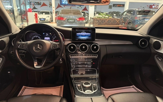 imagem-https://www.socarrao.com.br/sc-vehicle-images-prod/3708289/1788875533451-MDI0N2Y2NTQtNGFkZi00ODRkLWIzODItOGU2NTE1YmVhZjFmLmpwZWc.jpeg