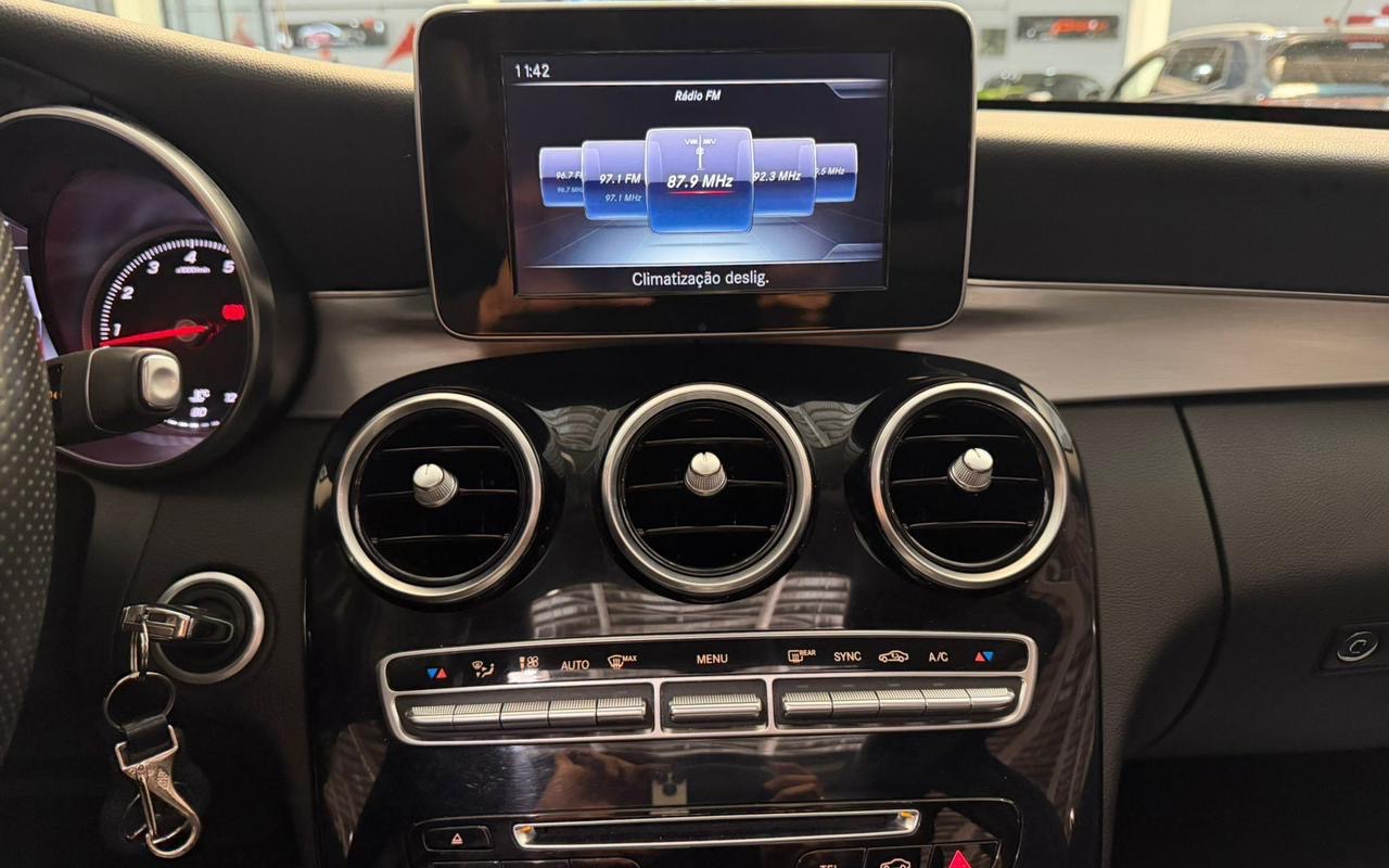 imagem-https://www.socarrao.com.br/sc-vehicle-images-prod/3708289/1788875533589-NGVmOWI1ZTYtNDVjZC00YTY2LThmODUtODFjNzIxOGYzYWM2LmpwZWc.jpeg