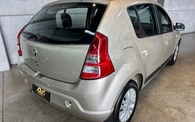 imagem-https://www.socarrao.com.br/sc-vehicle-images-prod/3708290/1788875532970-da59239569844826b807a94a812554e7_1788875307052.jpg