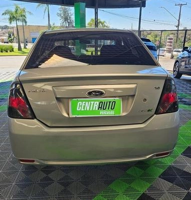 imagem-https://www.socarrao.com.br/sc-vehicle-images-prod/3708293/1789670300602-8449469_2_B_78b09f988a.jpeg