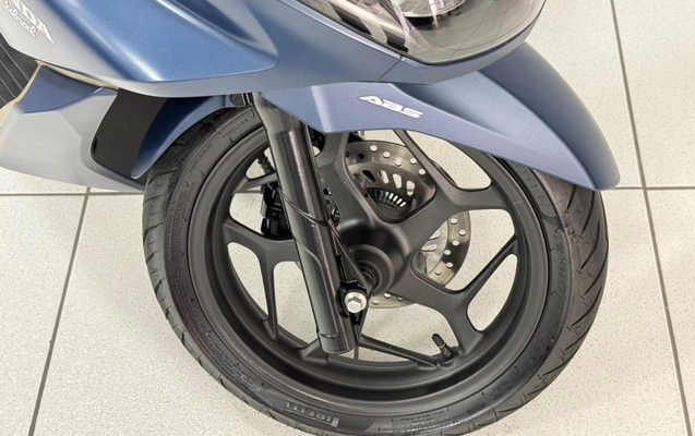 imagem-https://www.socarrao.com.br/sc-vehicle-images-prod/3708490/1788883346681-V2hhdHNBcHAgSW1hZ2UgMjAyNi0wOS0wOCBhdCAxMS4zMC41Mi5qcGVn.jpeg