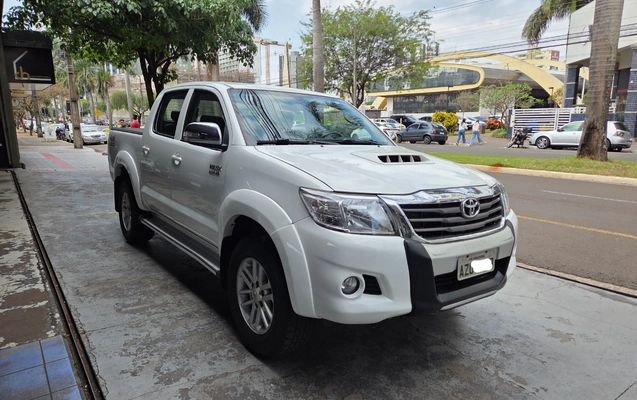 imagem-https://www.socarrao.com.br/sc-vehicle-images-prod/3708491/1788876147127-MTAwMDY3NjE2Ny5qcGc.jpg