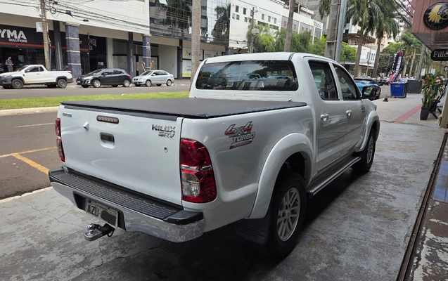 imagem-https://www.socarrao.com.br/sc-vehicle-images-prod/3708491/1788876147273-MTAwMDY3NjE2OC5qcGc.jpg