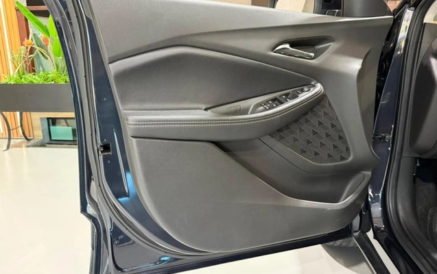 imagem-https://www.socarrao.com.br/sc-vehicle-images-prod/3708494/1789491194395-vehicle_image_1788876287_72bcaf1ba5b8acd67b8871502541f94d.jpeg