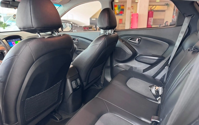 imagem-https://www.socarrao.com.br/sc-vehicle-images-prod/3708544/1788958287376-b4b489cefbfb46e0b80743dc0a7b5b44_1788876320121.jpg