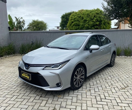 Toyota Corolla 2022 Prata — foto 1 de 3