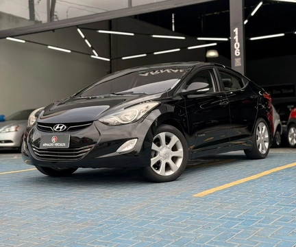Hyundai Elantra GLS 1.8 16V Aut. 2013 Preto — foto 1 de 3