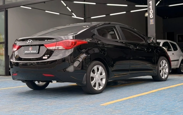 imagem-https://www.socarrao.com.br/sc-vehicle-images-prod/3708606/1789498330193-gb-9f0fe2d.jpeg