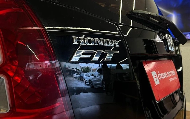 imagem-https://www.socarrao.com.br/sc-vehicle-images-prod/3708707/1789571572112-8455911_11_B_7e0a61b076.jpeg