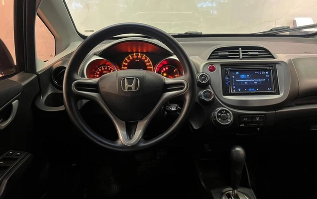 imagem-https://www.socarrao.com.br/sc-vehicle-images-prod/3708707/1789571572114-8455911_2_B_f0fadbbede.jpeg