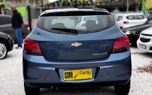 imagem-https://www.socarrao.com.br/sc-vehicle-images-prod/3708823/1788877314114-8427730_5_B_a8450db994.jpeg