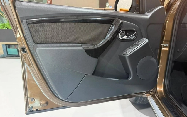 imagem-https://www.socarrao.com.br/sc-vehicle-images-prod/3708874/1788877435531-vehicle_image_1788877424_a5b1607f7058e809de5b6596af2732ca.jpeg