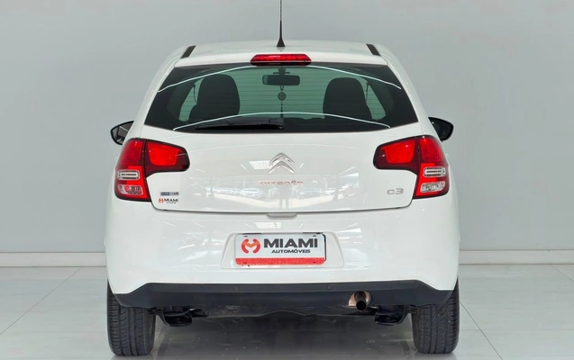 imagem-https://www.socarrao.com.br/sc-vehicle-images-prod/3708893/1788877456942-b91c30ed644246c395ec3cda566a4a3b_1788877384366.jpg