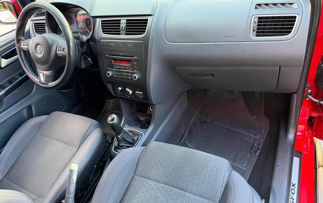 imagem-https://www.socarrao.com.br/sc-vehicle-images-prod/3708986/1790093367284-8434046_16_B_7b7861a807.jpeg