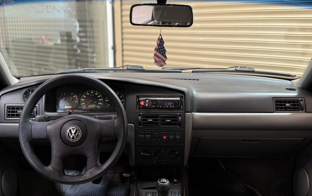 imagem-https://www.socarrao.com.br/sc-vehicle-images-prod/3709094/1788877969645-OootrPxajNUwAN21aovS9fmstx12MkVd.jpg