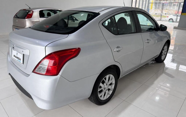 imagem-https://www.socarrao.com.br/sc-vehicle-images-prod/3709101/1788877984348-1236459.jpg