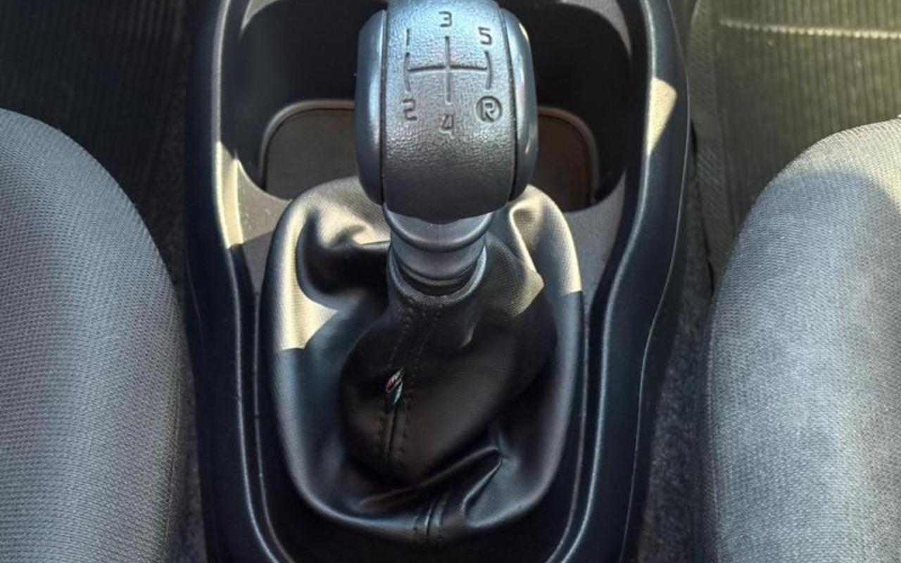 imagem-https://www.socarrao.com.br/sc-vehicle-images-prod/3709229/1788878578021-ODA1MzgxN18xX0JfOWJmZTE1YjA5ZS5qcGVn.jpeg