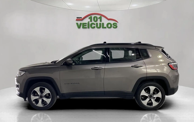 imagem-https://www.socarrao.com.br/sc-vehicle-images-prod/3709250/1788878627360-003_b094db00e3c3177108edcd2d1f278e1d.jpg