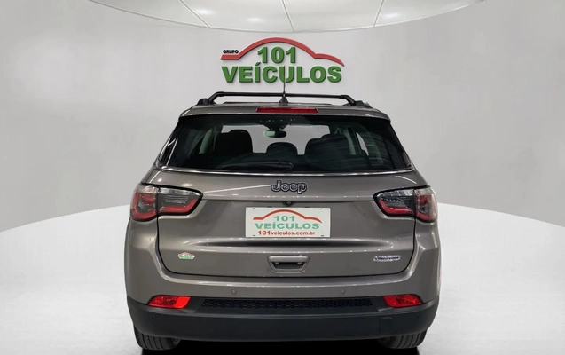 imagem-https://www.socarrao.com.br/sc-vehicle-images-prod/3709250/1788878627361-003_6c415b6b752cc708afb8933fe3e6c0a9.jpg