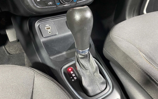 imagem-https://www.socarrao.com.br/sc-vehicle-images-prod/3709250/1788878627375-003_e07cb6c1e5ece4b902932fd6463b4b56.jpg