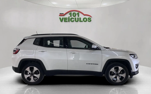 imagem-https://www.socarrao.com.br/sc-vehicle-images-prod/3709272/1788879024943-003_9b4405d5ae4be692c62a8a5fce3b633c.jpg