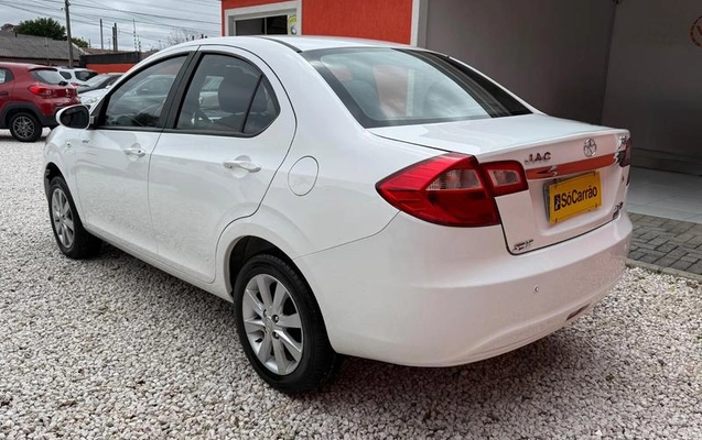 imagem-https://www.socarrao.com.br/sc-vehicle-images-prod/3709520/1788879848747-8456219_3_B_7640248fb2.jpeg