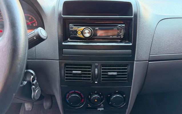 imagem-https://www.socarrao.com.br/sc-vehicle-images-prod/3709563/1790093379388-8410036_12_B_2b3e8c8989.jpeg