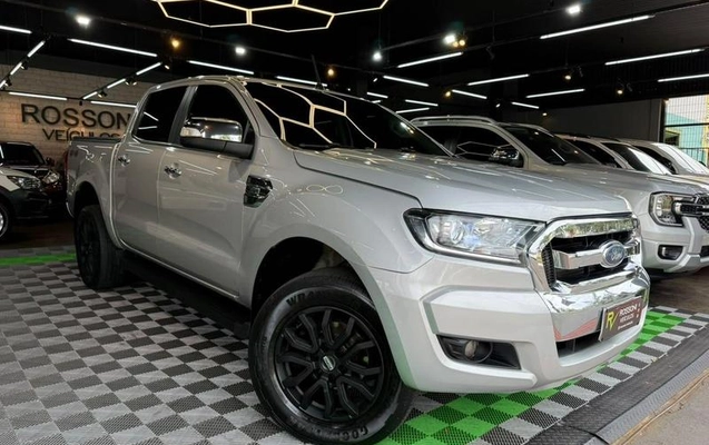 imagem-https://www.socarrao.com.br/sc-vehicle-images-prod/3709580/1788879793596-8456215_11_B_5511f38c93.jpeg