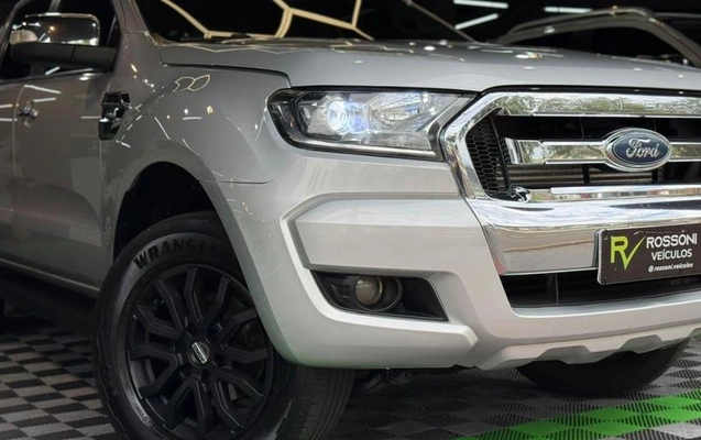 imagem-https://www.socarrao.com.br/sc-vehicle-images-prod/3709580/1788879793596-8456215_2_B_bdf32906a5.jpeg