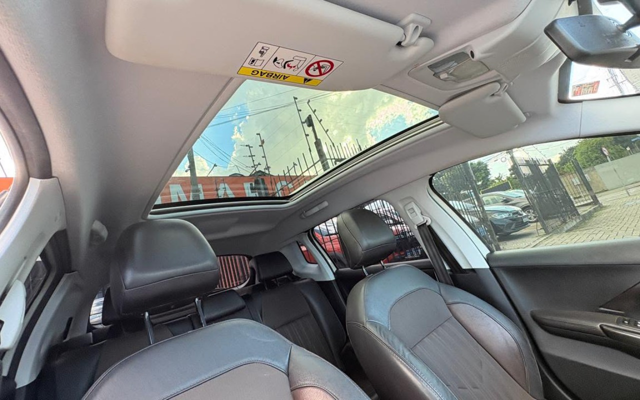 imagem-https://www.socarrao.com.br/sc-vehicle-images-prod/3709591/1788879944317-V2hhdHNBcHAgSW1hZ2UgMjAyNi0wOS0wOCBhdCAxMS40Ny40Mi5qcGVn.jpeg
