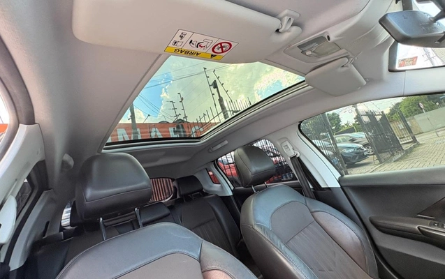imagem-https://www.socarrao.com.br/sc-vehicle-images-prod/3709591/1788879944317-V2hhdHNBcHAgSW1hZ2UgMjAyNi0wOS0wOCBhdCAxMS40Ny40Mi5qcGVn.jpeg