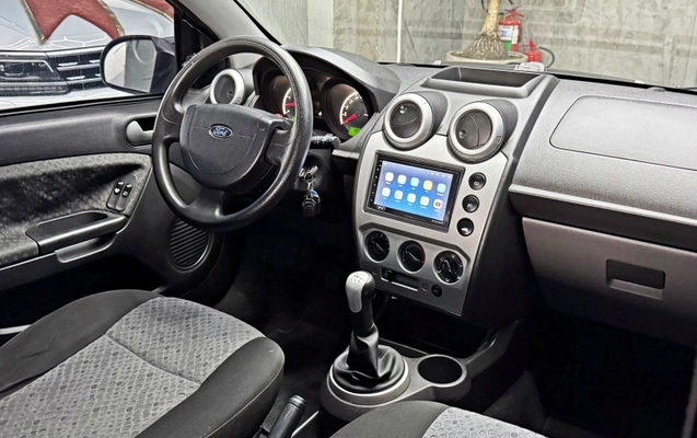 imagem-https://www.socarrao.com.br/sc-vehicle-images-prod/3709720/1789475224905-2C8Dx6xRae24CfN0CXsNpBDpK6ptJGPv.jpg