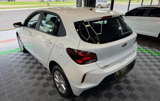 imagem-https://www.socarrao.com.br/sc-vehicle-images-prod/3709847/1789564095008-8456314_9_B_ba63891861.jpeg