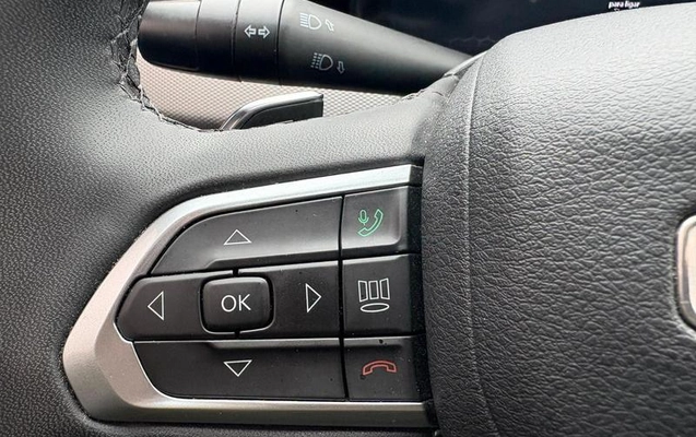imagem-https://www.socarrao.com.br/sc-vehicle-images-prod/3709915/1789069581467-8092544_12_B_6a9d360523.jpeg
