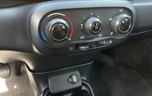 imagem-https://www.socarrao.com.br/sc-vehicle-images-prod/3709917/1788880987156-8197638_4_B_5df859fccd.jpeg