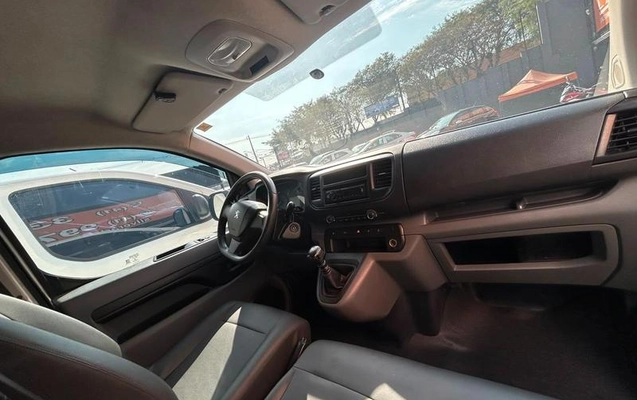 imagem-https://www.socarrao.com.br/sc-vehicle-images-prod/3709928/1788880996503-8319532_3_B_787f1d5eb4.jpeg