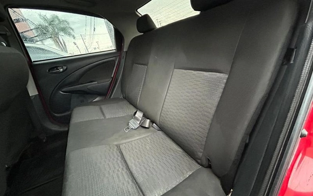 imagem-https://www.socarrao.com.br/sc-vehicle-images-prod/3709956/1788881022053-8429777_3_B_be26ba6a3f.jpeg