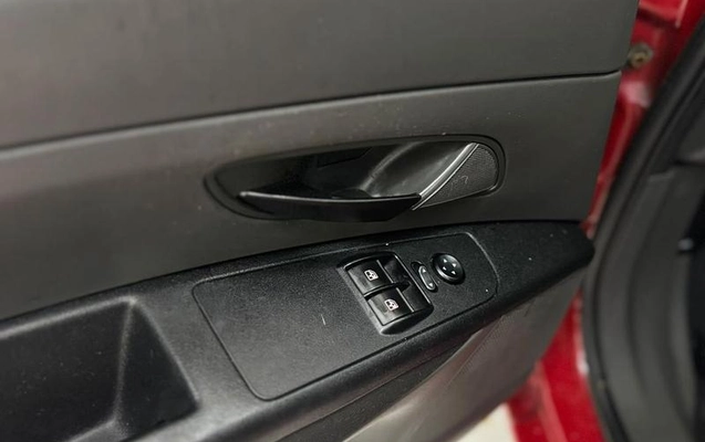 imagem-https://www.socarrao.com.br/sc-vehicle-images-prod/3710359/1789492951827-8456312_8_B_e243a572b9.jpeg