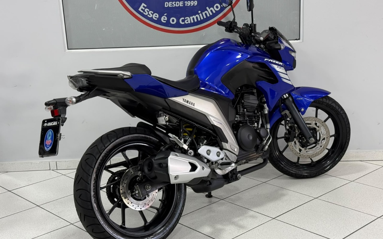 imagem-https://www.socarrao.com.br/sc-vehicle-images-prod/3710723/1788883196235-V2hhdHNBcHAgSW1hZ2UgMjAyNi0wOS0wOCBhdCAxMi41My4xMyAoMikuanBlZw.jpeg