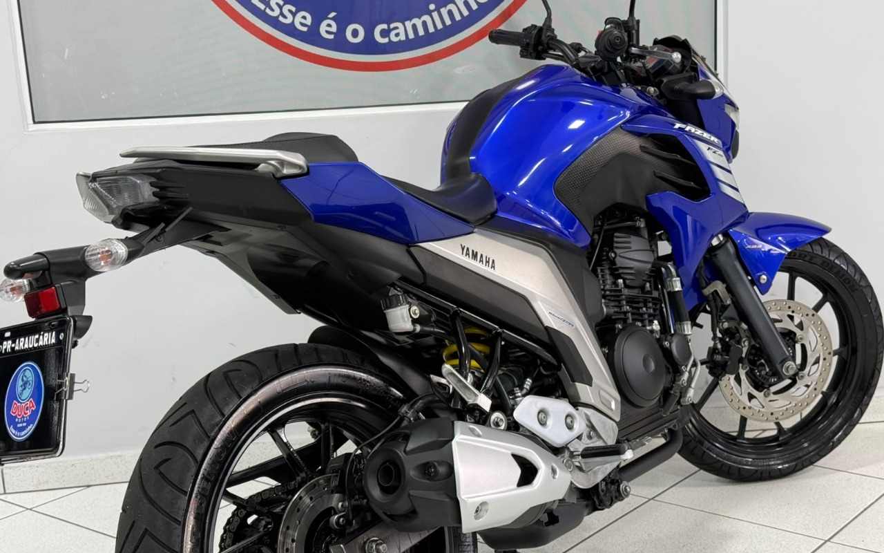 imagem-https://www.socarrao.com.br/sc-vehicle-images-prod/3710723/1788883196398-V2hhdHNBcHAgSW1hZ2UgMjAyNi0wOS0wOCBhdCAxMi41My4xMyAoMykuanBlZw.jpeg