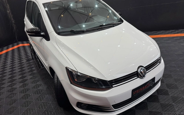 imagem-https://www.socarrao.com.br/sc-vehicle-images-prod/3710972/1788884011257-VlcgVm9sa3N3YWdlbiAgRm94IENvbm5lY3QgQ29tcGxldG8gMjAxOS0yMDIwIFN0ZWluYmFjaCBNdWx0aW1hcmNhcyBlbSBTYW50byBBbWFybyBkYSBJbXBlcmF0cml6IFNDIDMuanBlZw.jpeg
