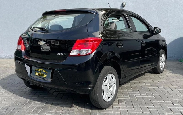 imagem-https://www.socarrao.com.br/sc-vehicle-images-prod/3710993/1789079233176-8276184_2_B_818eb2733f.jpeg