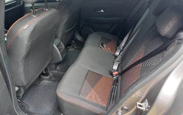 imagem-https://www.socarrao.com.br/sc-vehicle-images-prod/3711437/1788885404397-V2hhdHNBcHAgSW1hZ2UgMjAyNi0wOS0wOCBhdCAxMC4zNi4wMSAoMSkuanBlZw.jpeg