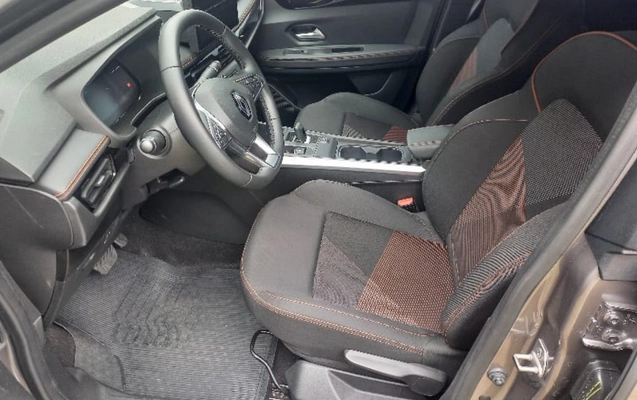imagem-https://www.socarrao.com.br/sc-vehicle-images-prod/3711437/1788885404586-V2hhdHNBcHAgSW1hZ2UgMjAyNi0wOS0wOCBhdCAxMC4zNi4wMCAoMikuanBlZw.jpeg