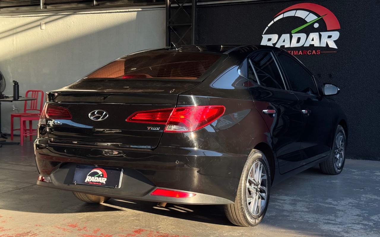 imagem-https://www.socarrao.com.br/sc-vehicle-images-prod/3712238/1788887685327-SU1HXzIzNzAuanBlZw.jpeg