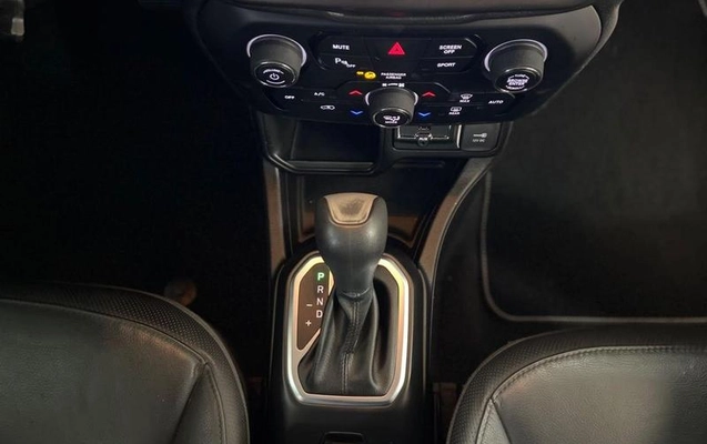 imagem-https://www.socarrao.com.br/sc-vehicle-images-prod/3712312/1789648247323-8450750_0_B_4e10e9731e.jpeg