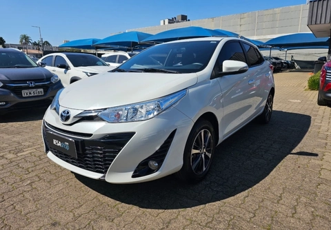Toyota Yaris 2019 Branco — foto 1 de 3