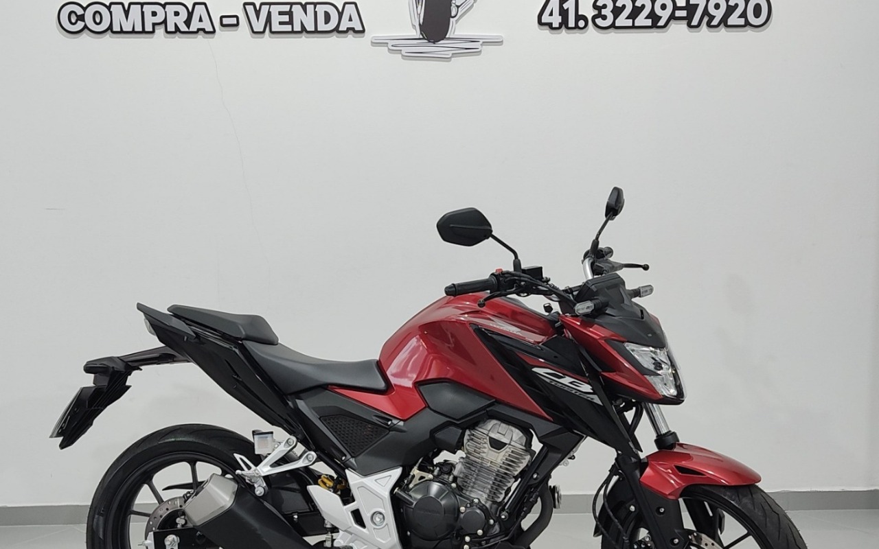 Honda CB 300F Twister Flex 2025 Vermelho — foto 1 de 3